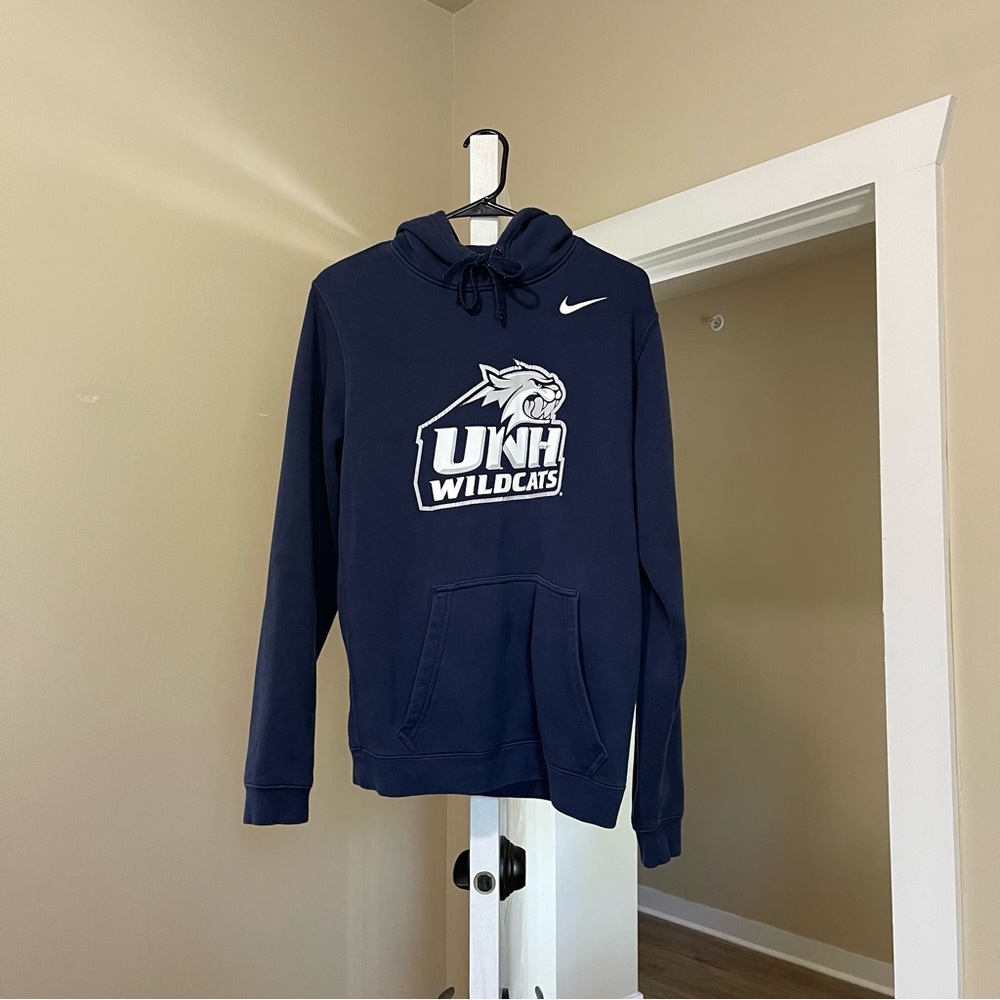 UNH Nike Hoodie